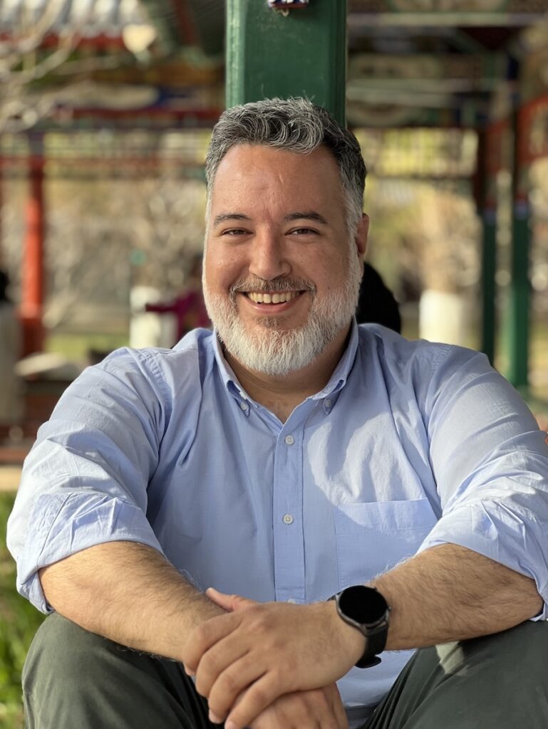 Agustín Jiménez, Asiahop