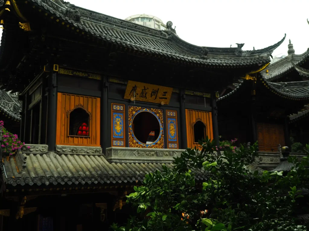 Chongqing's Luohan Temple